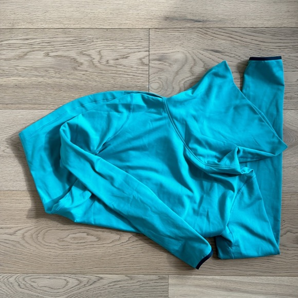 Nike Women’s Warm Up Sweater Size S - Picture 9 of 9